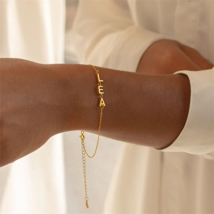 Seitliche Initialen Armband