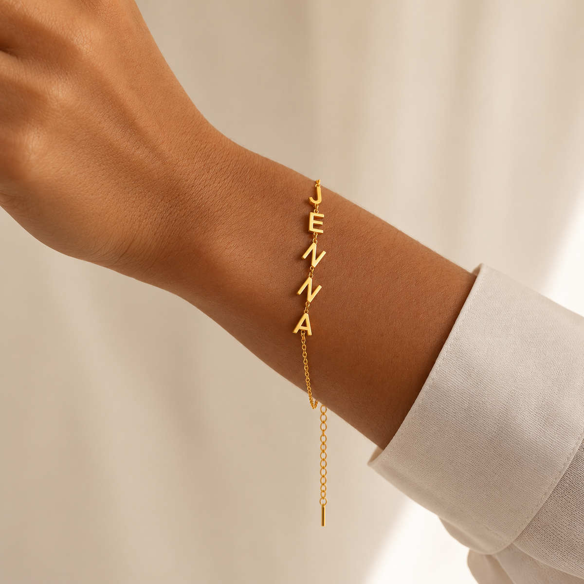 Seitliches Initialen Armband